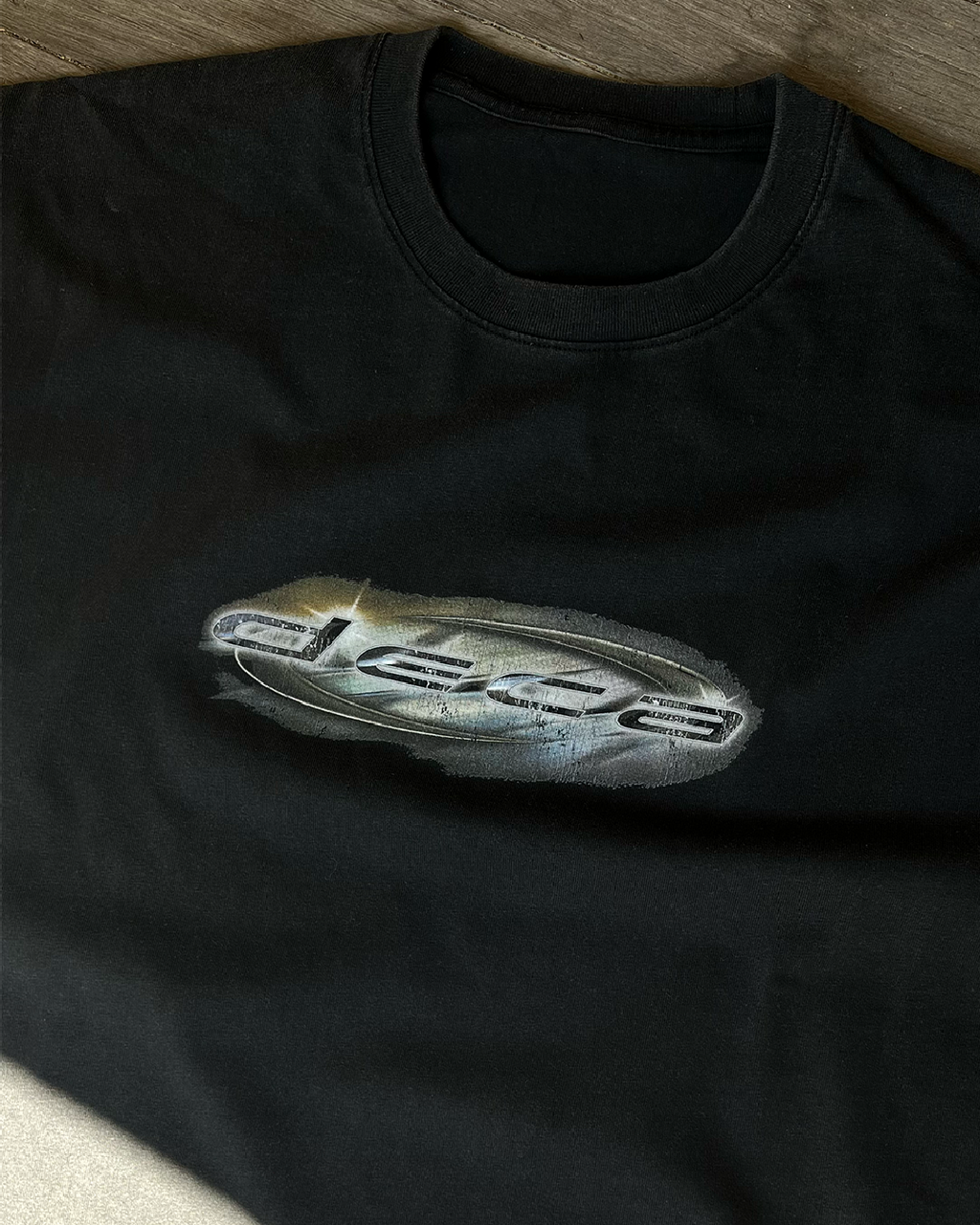 Metallic Logo - Men's Vintage Tee
