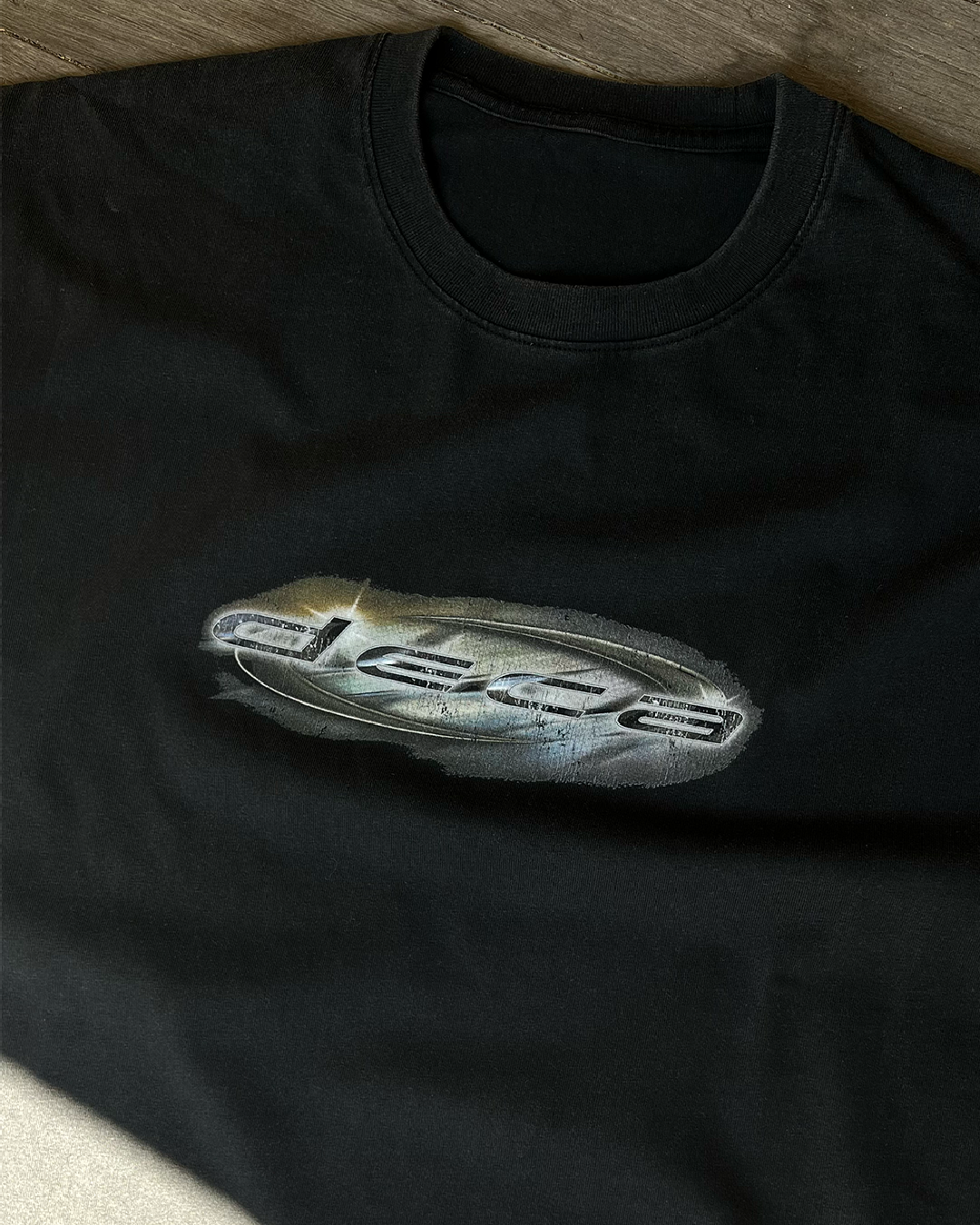 Metallic Logo - Men's Vintage Tee